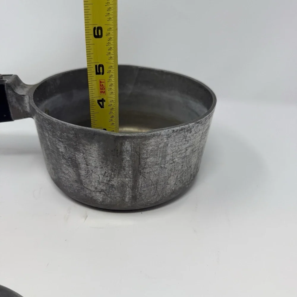 Magnalite Classic Sauce Pan w/Lid 2 Qt Chicago Cutlery 4682 Aluminum Vintage USA